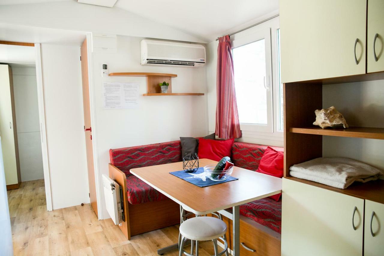 Mobilhome Baska Voda | Kemp Basko Polje Extérieur photo